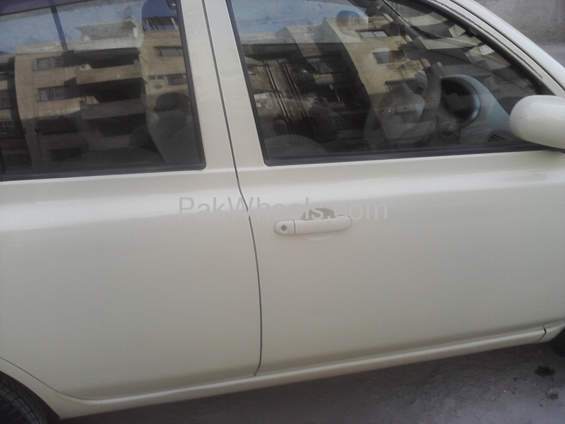 Nissan march 2003 for sale in karachi #1