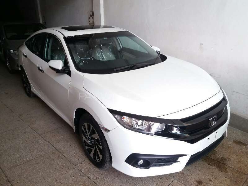 Honda Civic Turbo 1.5 VTEC CVT 2016 for sale in Lahore | PakWheels