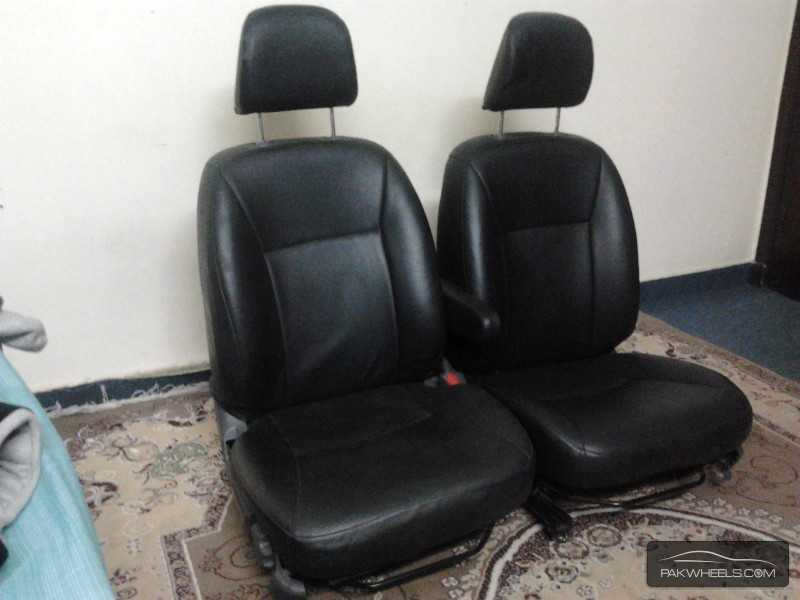 Front seats for 2001-2005 honda civic