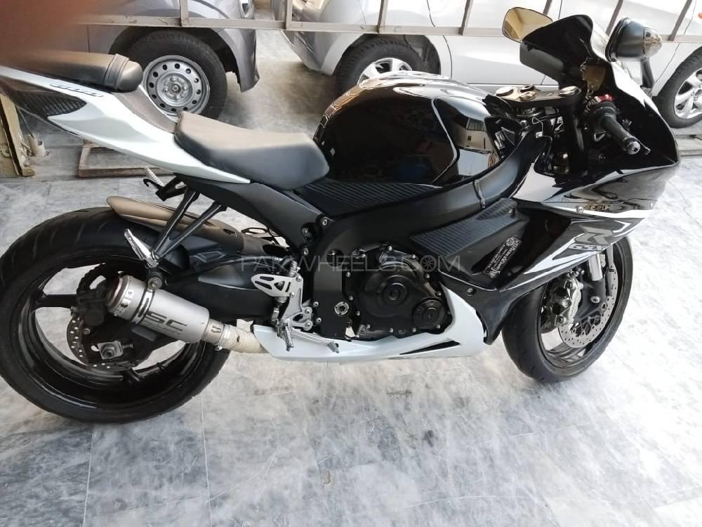 Used Suzuki Gsx R Bike For Sale In Lahore Pakwheels