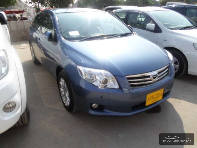 toyota corolla axio g 2011 #7