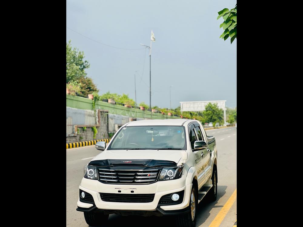 Toyota Hilux Vigo Champ Gx For Sale In Lahore Pakwheels