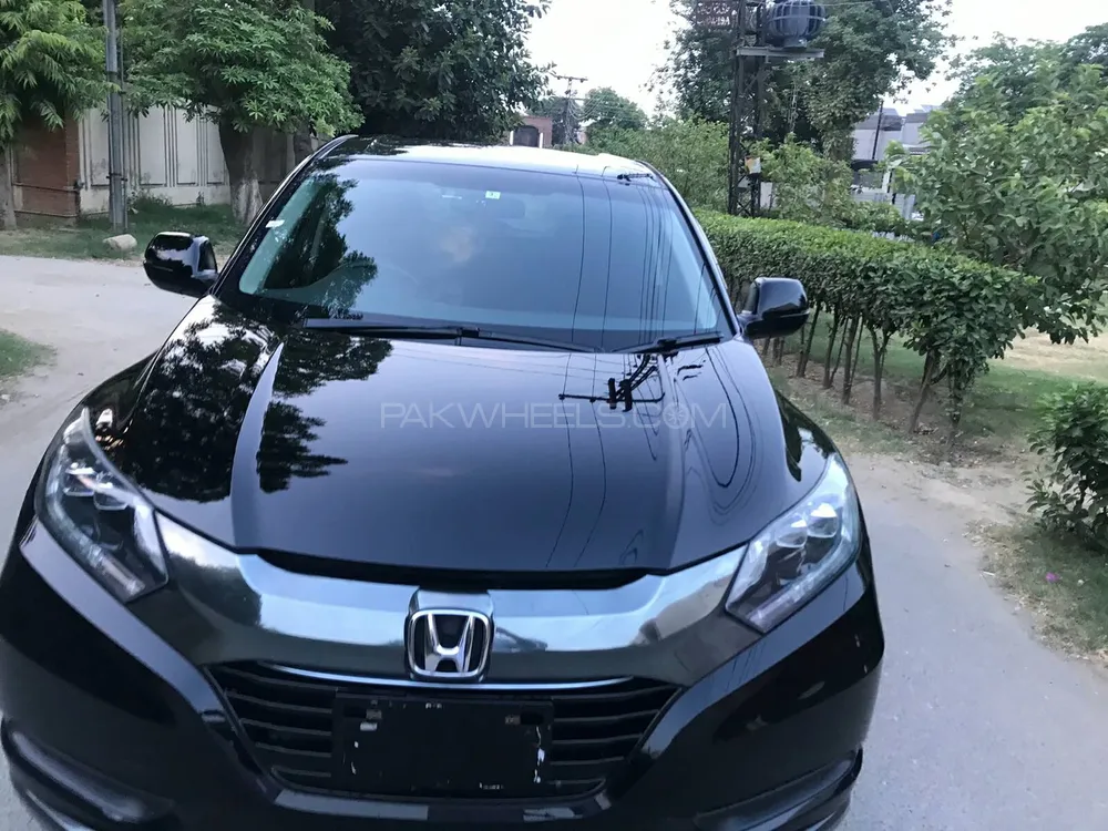 Honda Vezel Hybrid X For Sale In Lahore Pakwheels