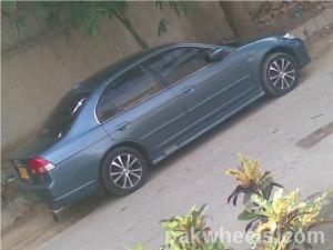 Honda Civic - 2005