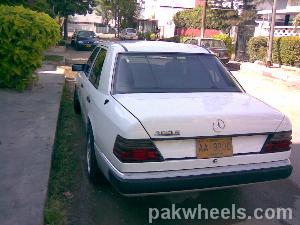 Mercedes Benz E Class - 1992