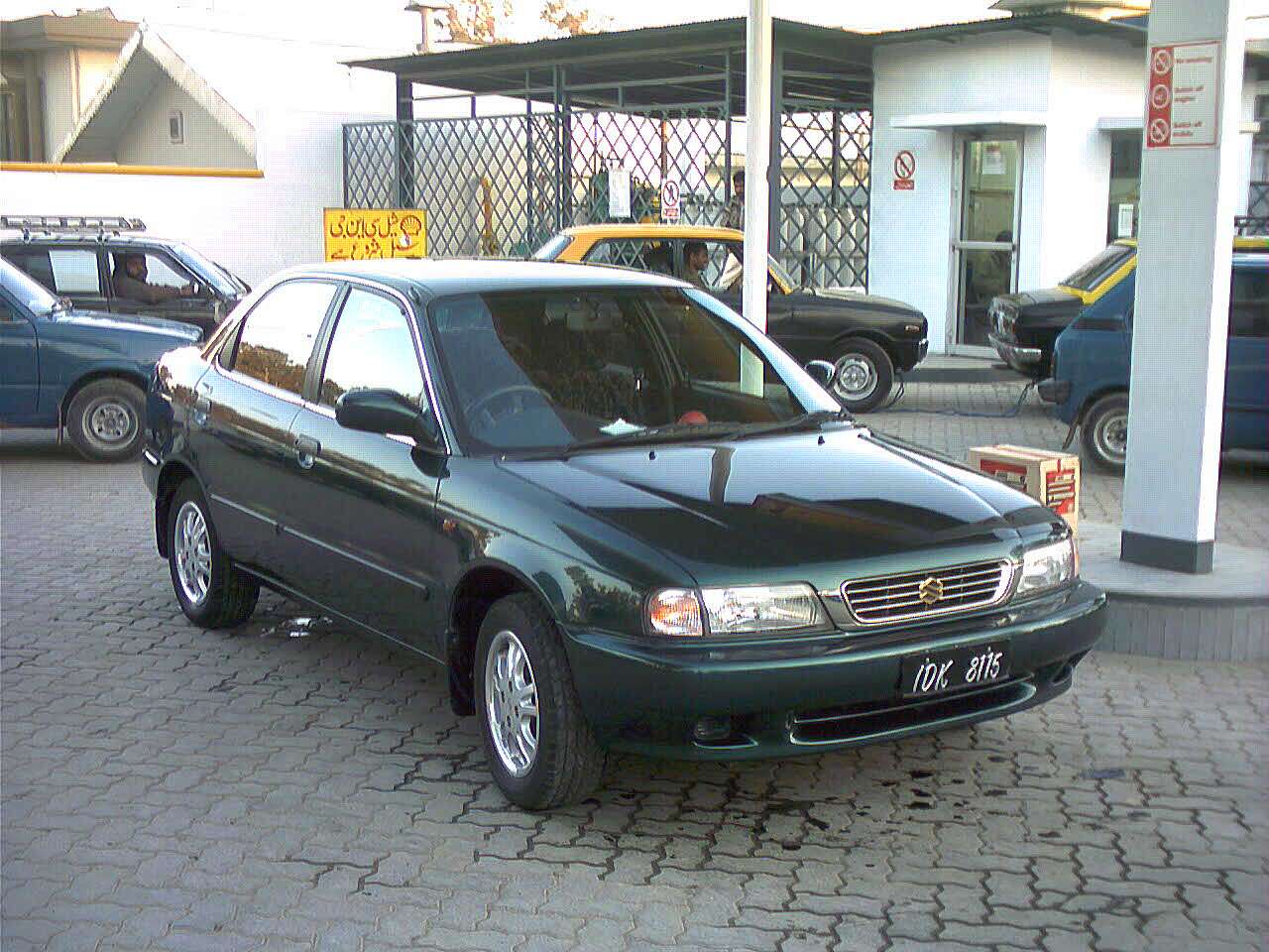 Suzuki baleno 2001