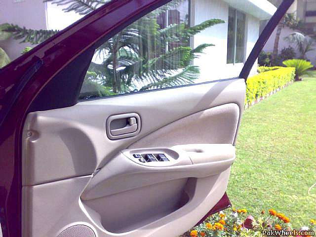 نسان سنی - 2005 Nissan نسان سنی - 2005 Nissan Image-3