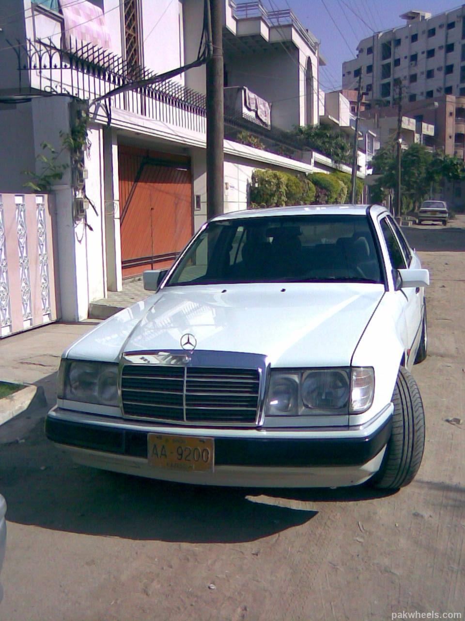 Mercedes Benz E Class - 1992 Amer Image-1