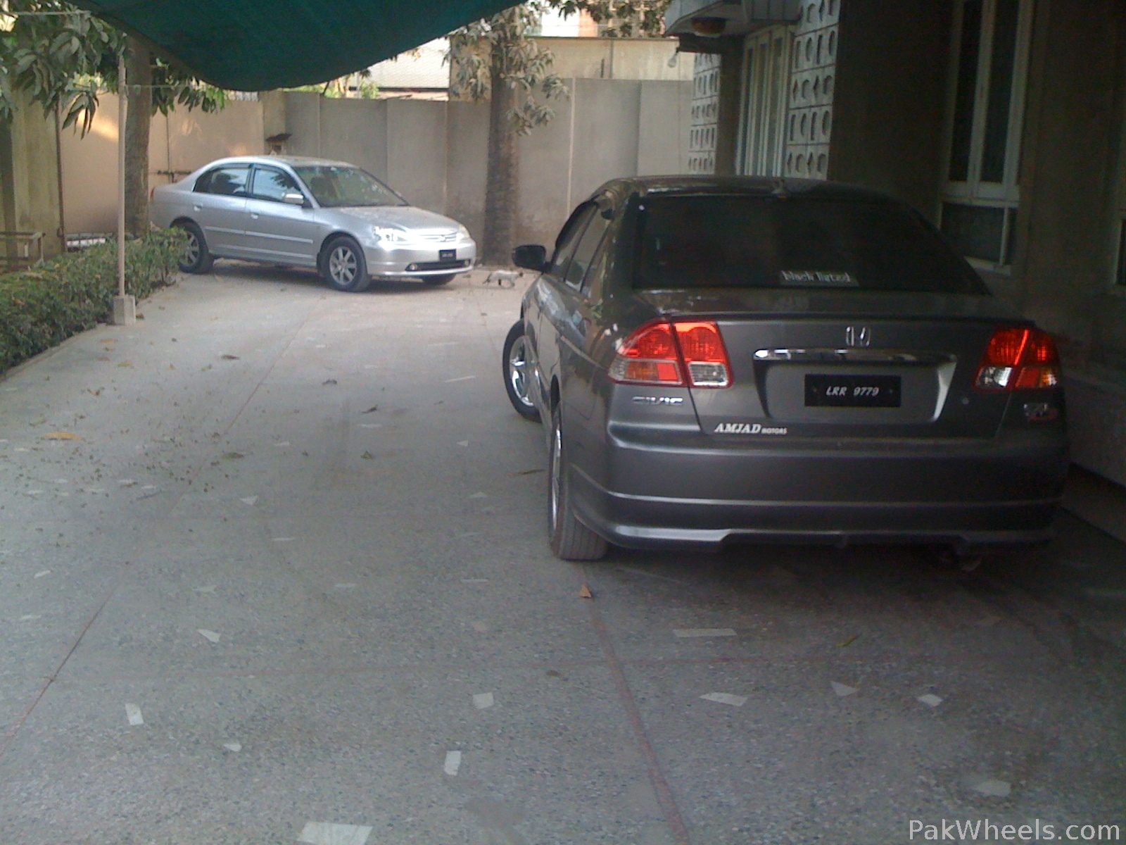 Honda Civic - 2003 silvery Honda Civic - 2003 silvery Image-3