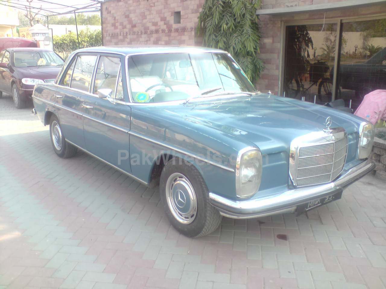 Mercedes Benz E Class - 1969 benz Image-1