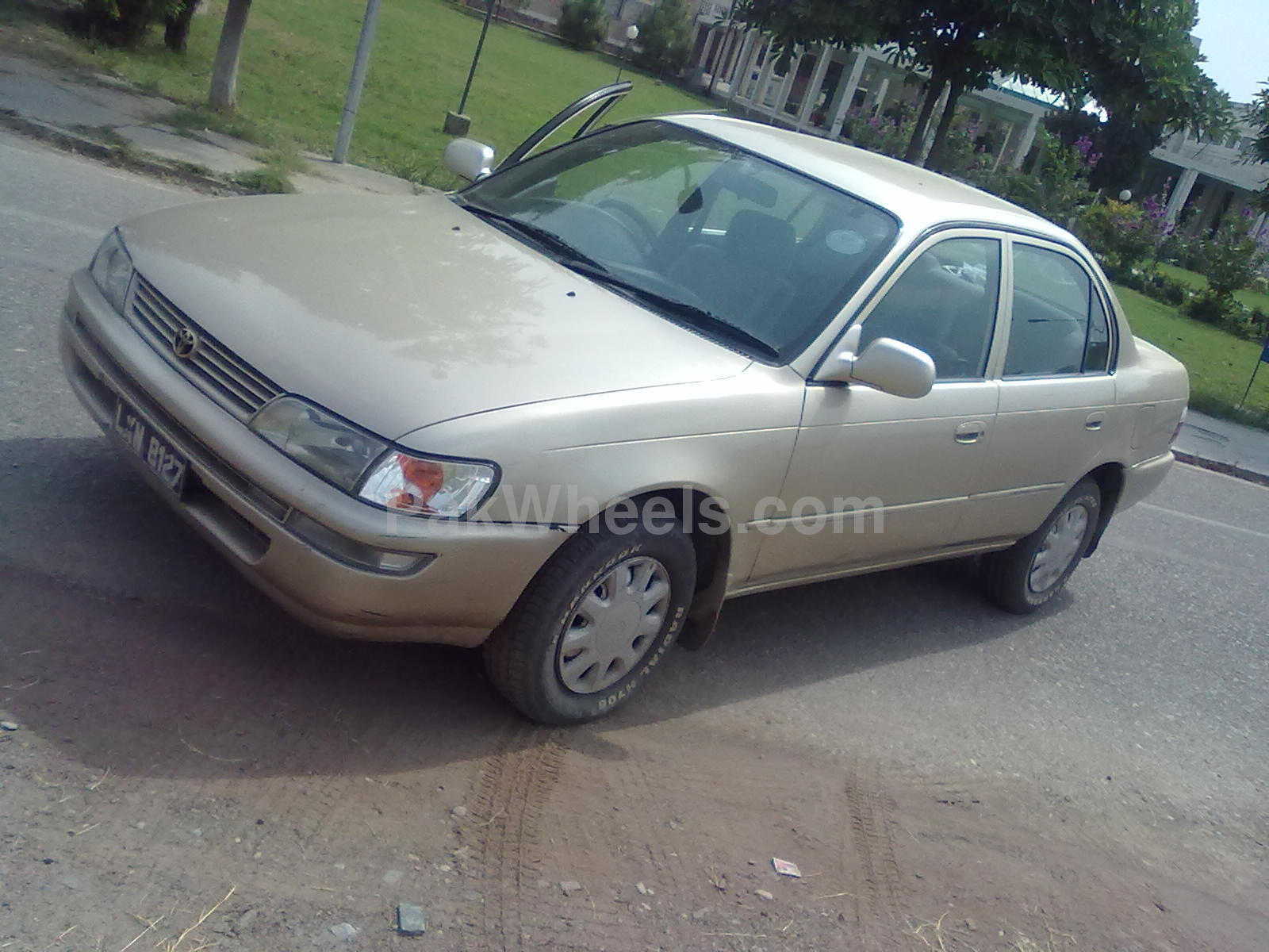 Toyota Corolla - 2000 ishfi Toyota Corolla - 2000 ishfi Image-3