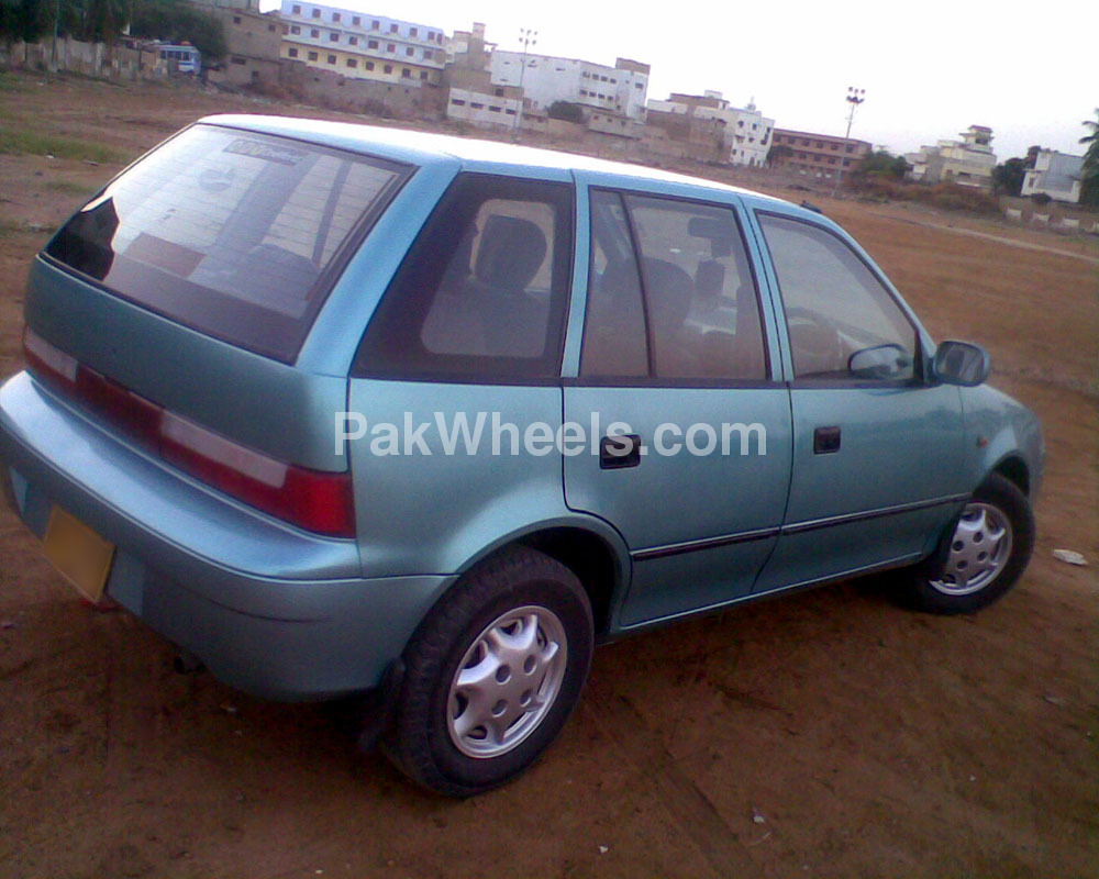 Suzuki cultus 2000