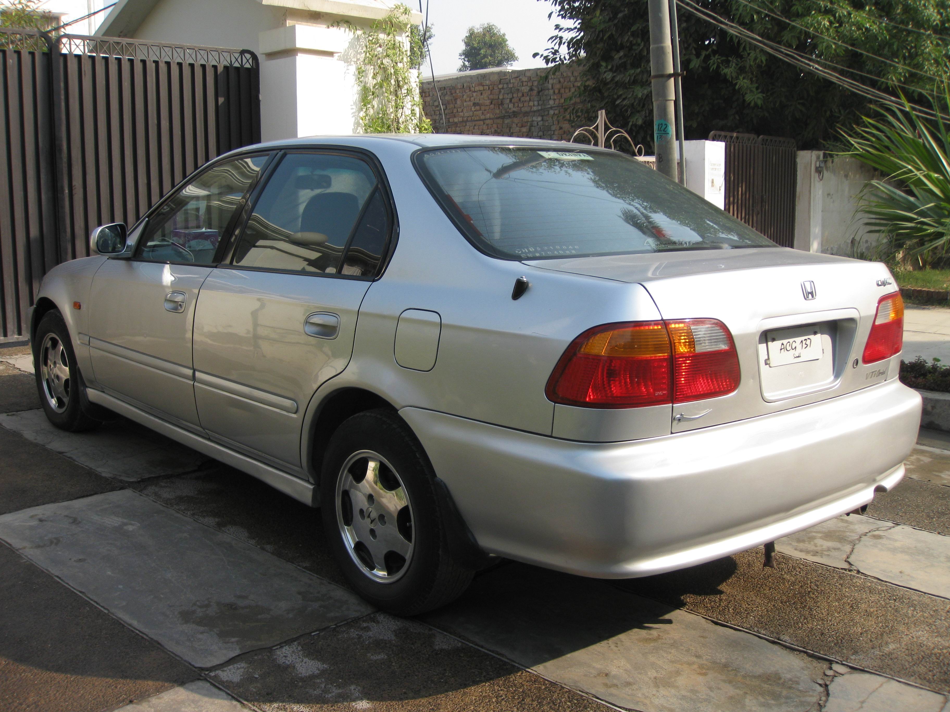 Honda Civic 2000 of Shoaib_Akram - Member Ride 11353 | PakWheels