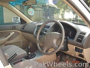 Honda Civic - 2003