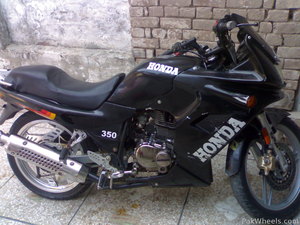 Honda CB 350 - 2005