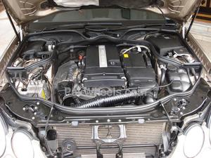 Mercedes Benz E Class - 2004