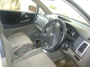 سوزوکی لیانا - 2006