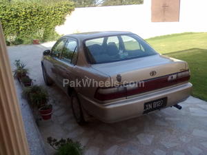 ٹویوٹا کرولا - 2000