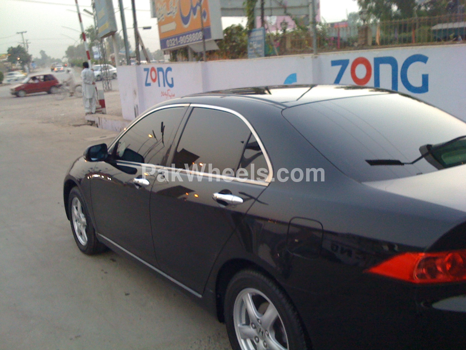 Honda Accord 2005 for Sale in Peshawar Image-1