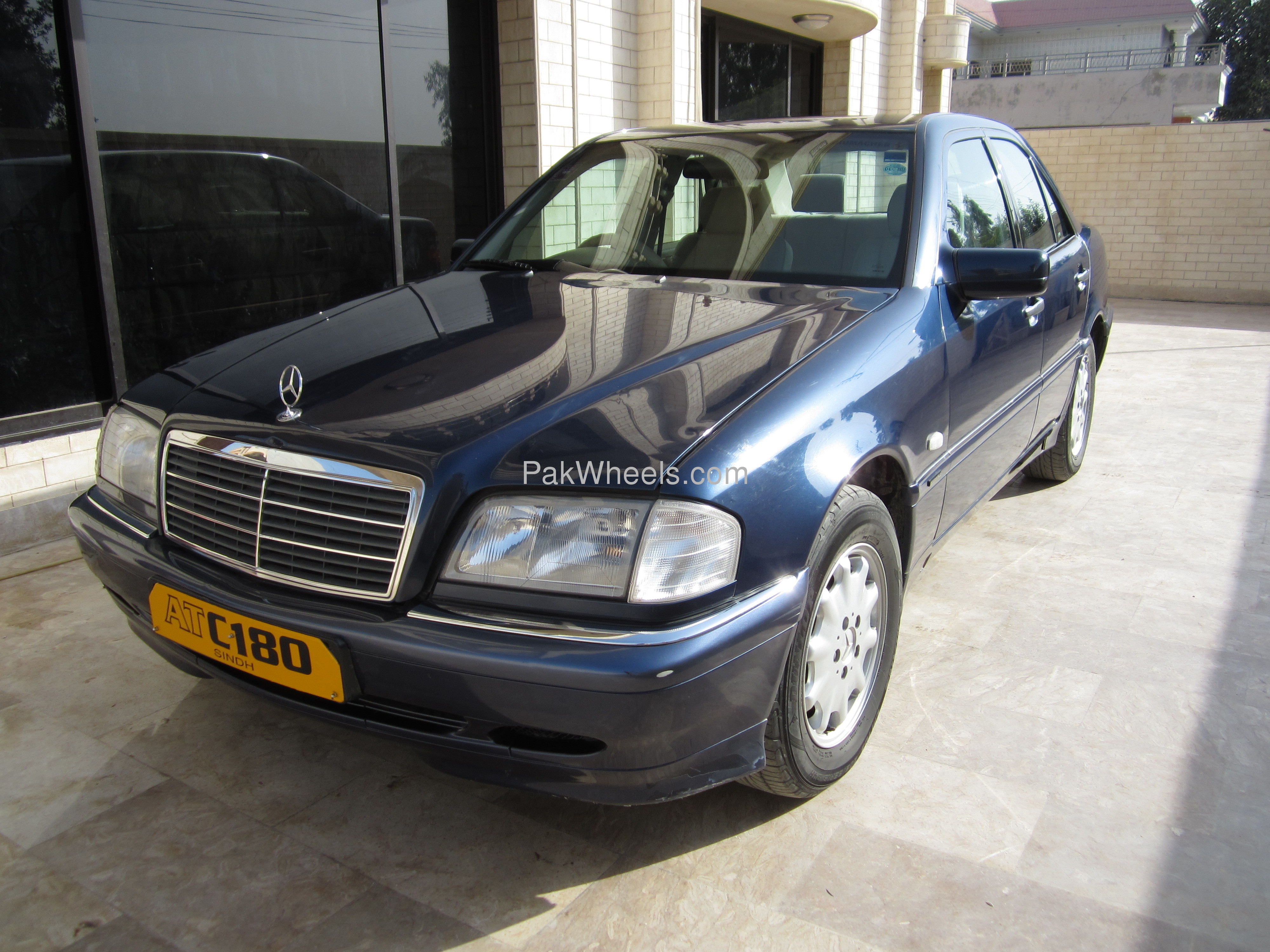 Mercedes Benz C Class 1999 for Sale in Karachi Image-1
