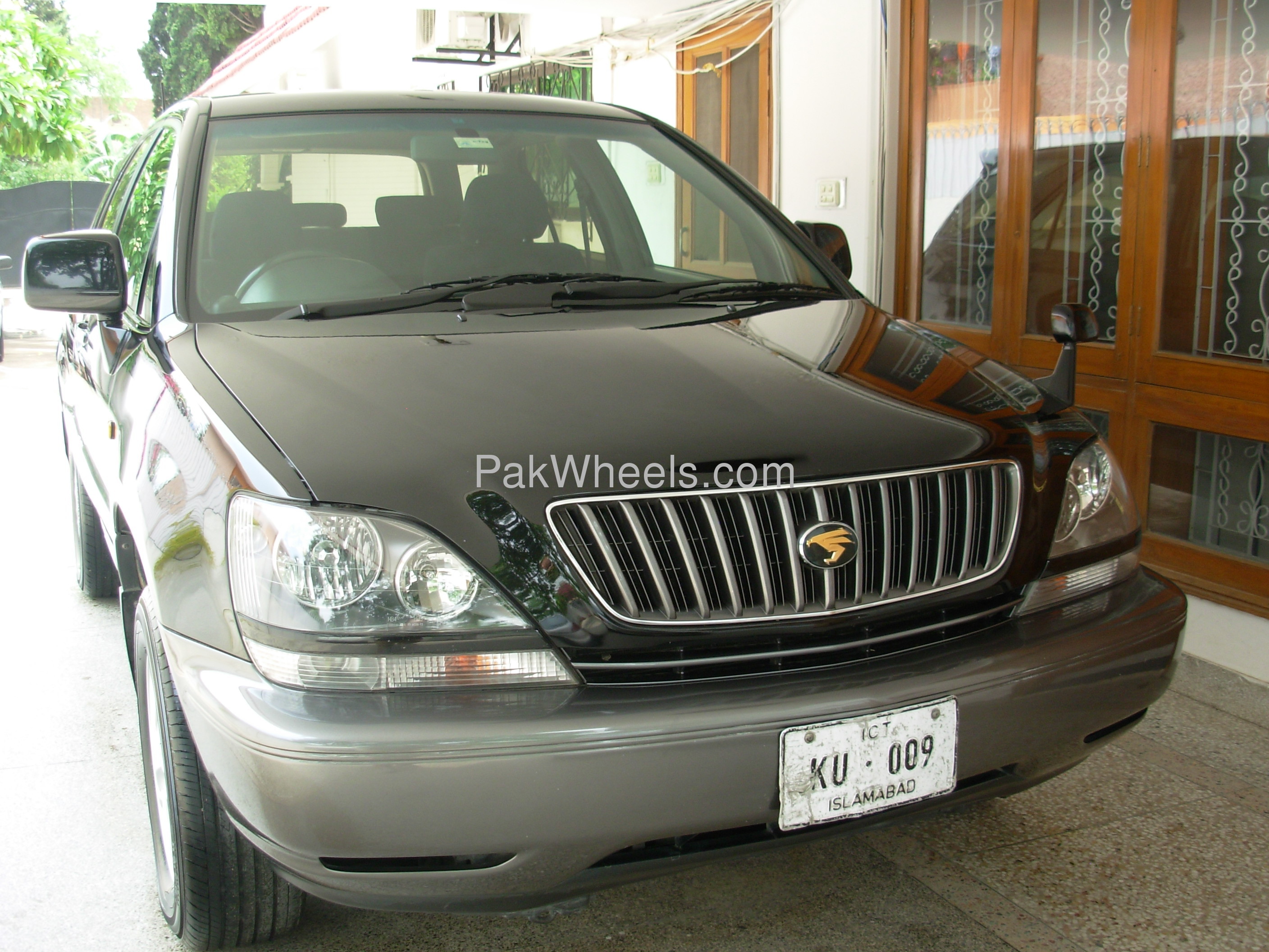 Toyota Harrier 1999 for Sale in Islamabad Image-1