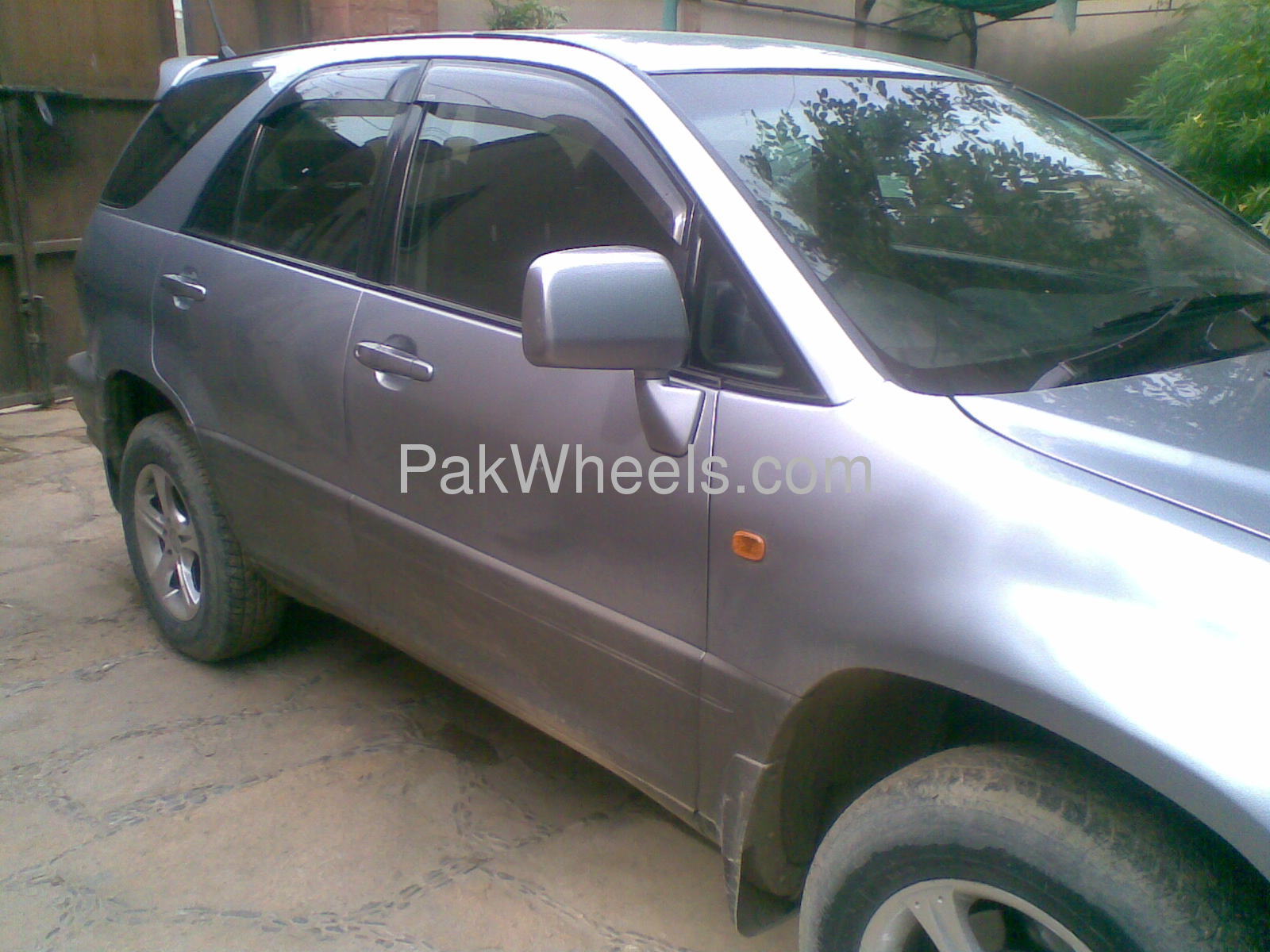Toyota Harrier 2002 for Sale in Karachi Image-1