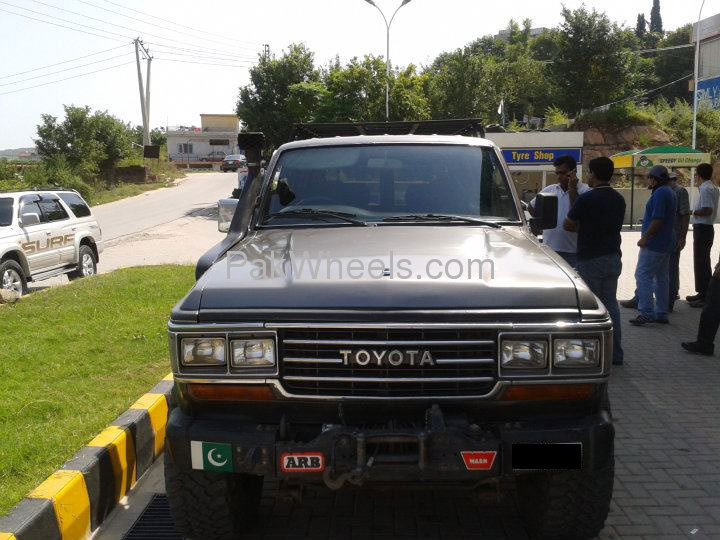 Toyota Land Cruiser 1987 for Sale in Islamabad Image-1