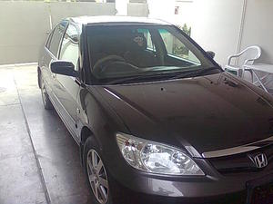ہونڈا سوک - 2005