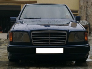 مرسڈیز بینز ای کلاس - 1988