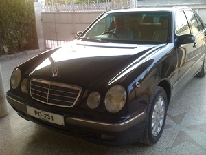 Mercedes Benz E Class - 2001