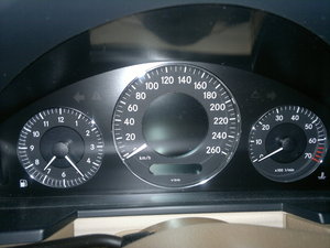 Mercedes Benz E Class - 2007