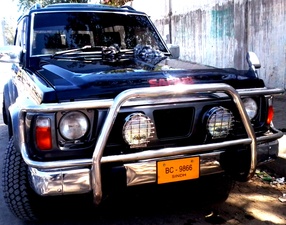 Nissan Patrol - 1990
