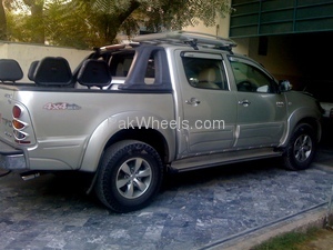 Toyota Hilux - 2008