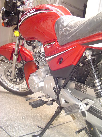 ravi piaggio storm 125