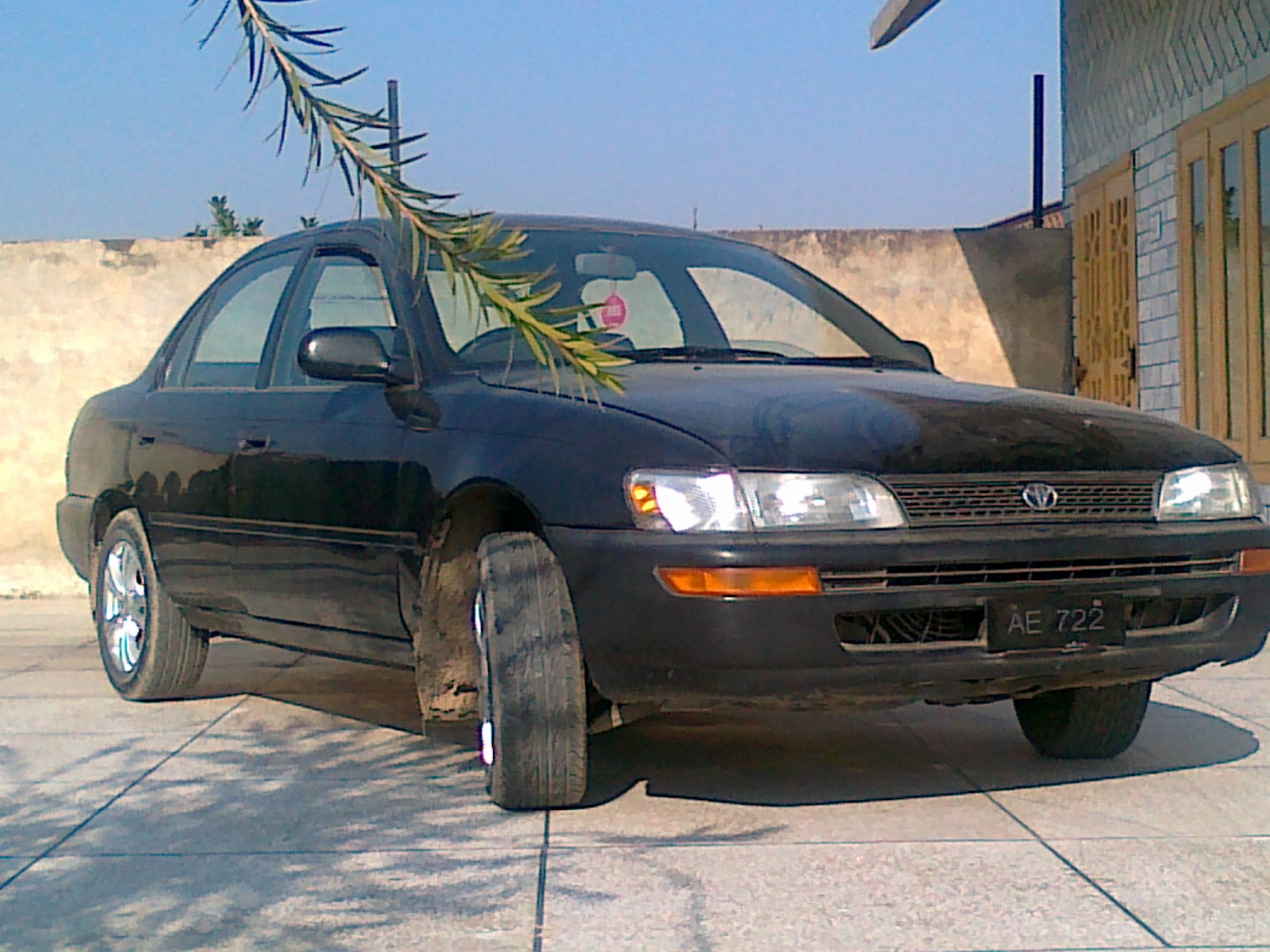 Toyota Corolla - 1998 black car Image-1