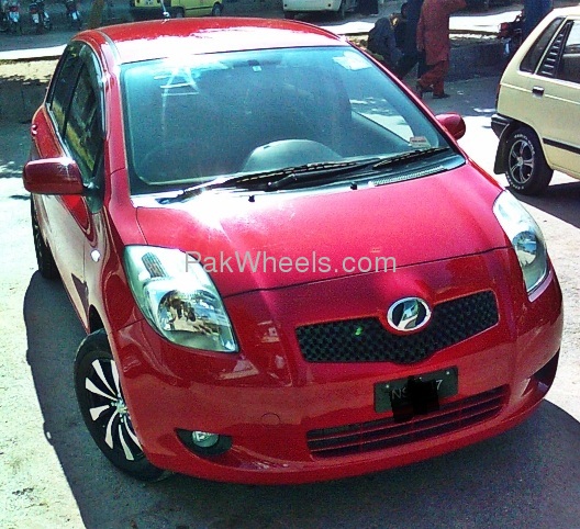 Toyota Vitz - 2006 Redbee Toyota Vitz - 2006 Redbee Image-2