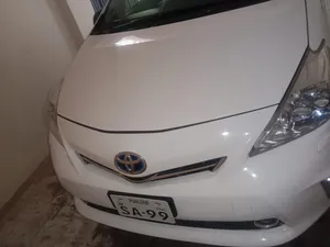 Toyota Prius Alpha S Touring Selection GR Sport 2012 for Sale