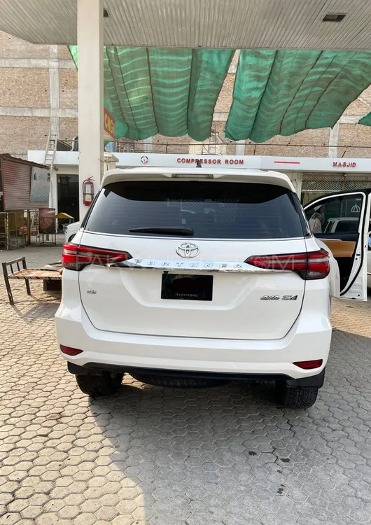 Toyota Fortuner 2021 for sale in Peshawar