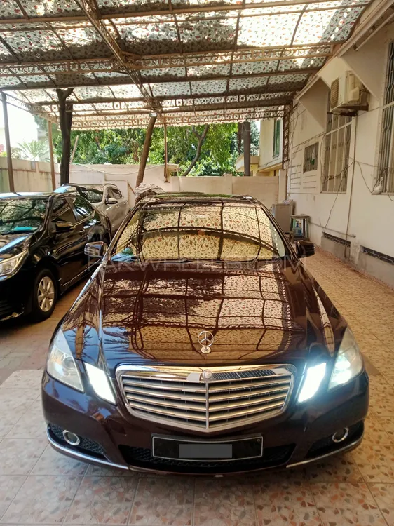 Mercedes Benz E Class 2010 for Sale in Gujranwala Image-1