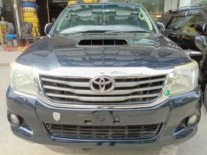 Toyota Hilux Invincible 2012 for Sale