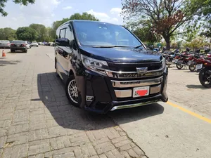 Toyota Noah G 2018 for Sale
