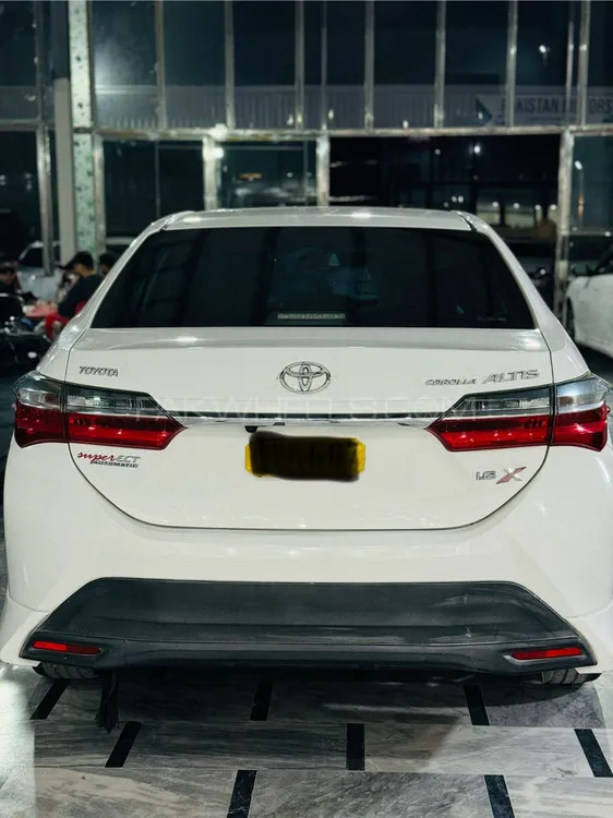 Toyota Corolla Hatchback 2021 for Sale in Quetta Image-1