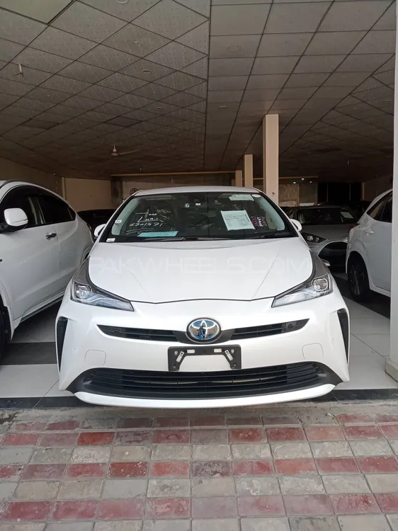 Toyota Prius 2021 for Sale in Multan Image-1