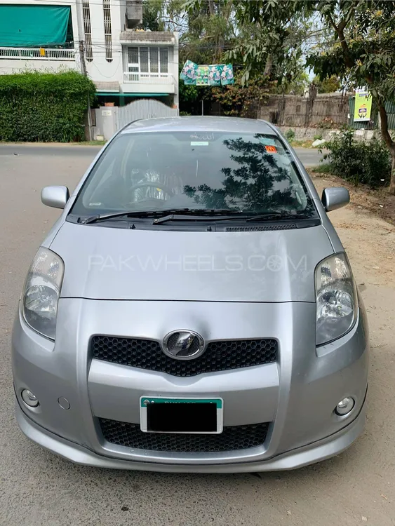 Toyota Yaris Hatchback 2008 for Sale in Lahore Image-1