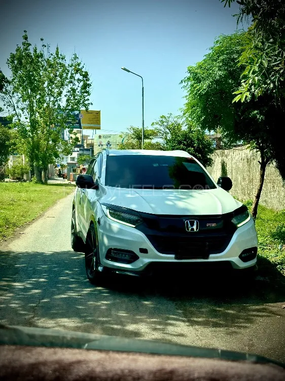 Honda Vezel 2015 for Sale in Sialkot Image-1