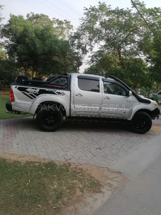 Toyota Hilux 2008 for Sale in Karachi Image-1