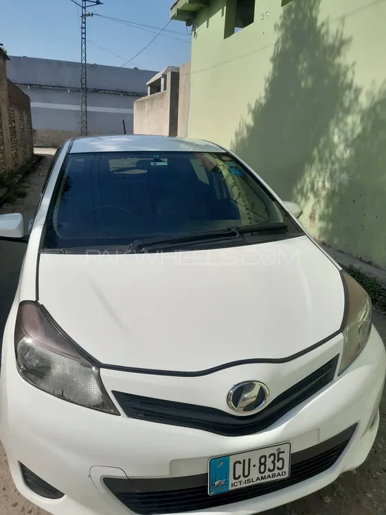 Toyota Vitz 2012 for Sale in Swabi Image-1