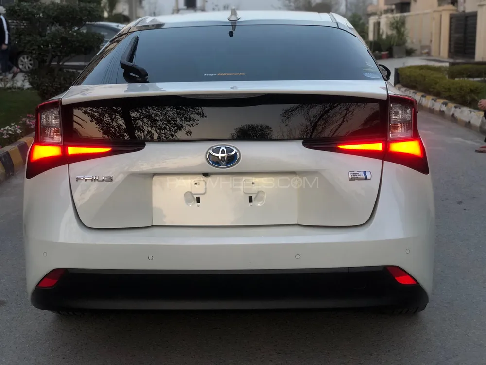 Toyota Prius 2019 for sale in Peshawar