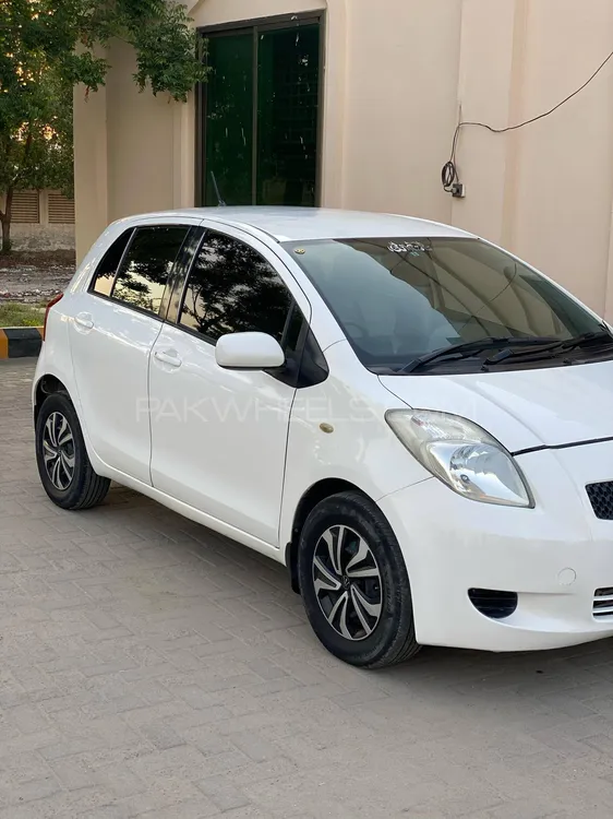 Toyota Vitz 2005 for sale in Layyah