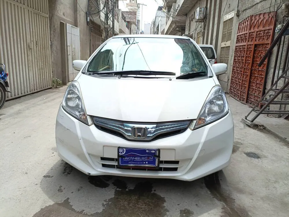 Honda Fit Aria 2012 for Sale in Lahore Image-1